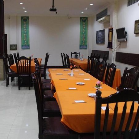 Hotel Dynasty Tarakan Exteriör bild