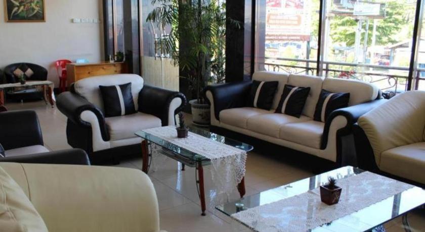 Hotel Dynasty Tarakan Exteriör bild