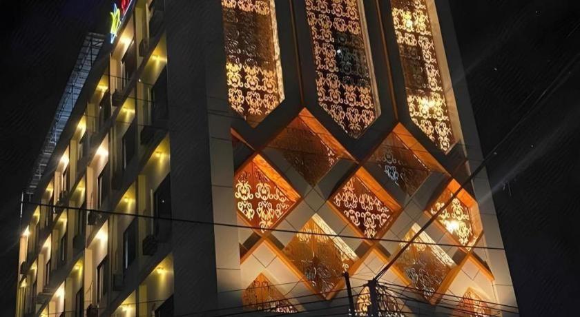 Hotel Dynasty Tarakan Exteriör bild
